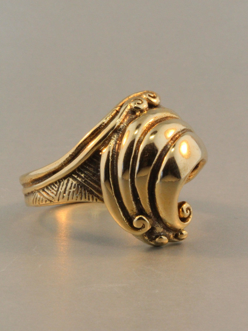 14K gold Maverick wave ring