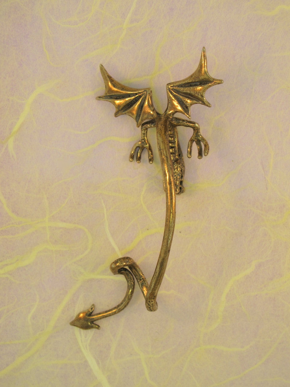 Curious Drachen Ear Wrap Bronze