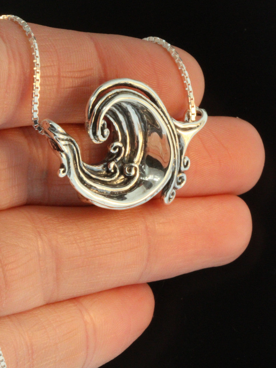 Sterling Silver Rip Curl Pendant
