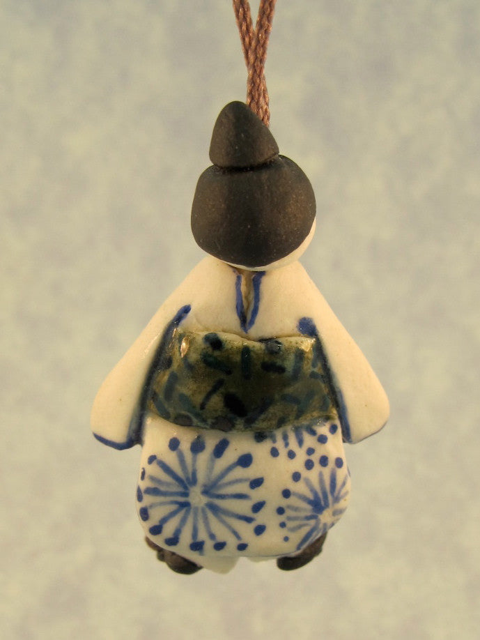 Harumi - Les Petite Bon-Hommes en Porcelaine