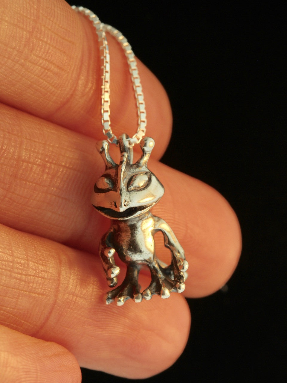 Alien Reptile Charm - Silver