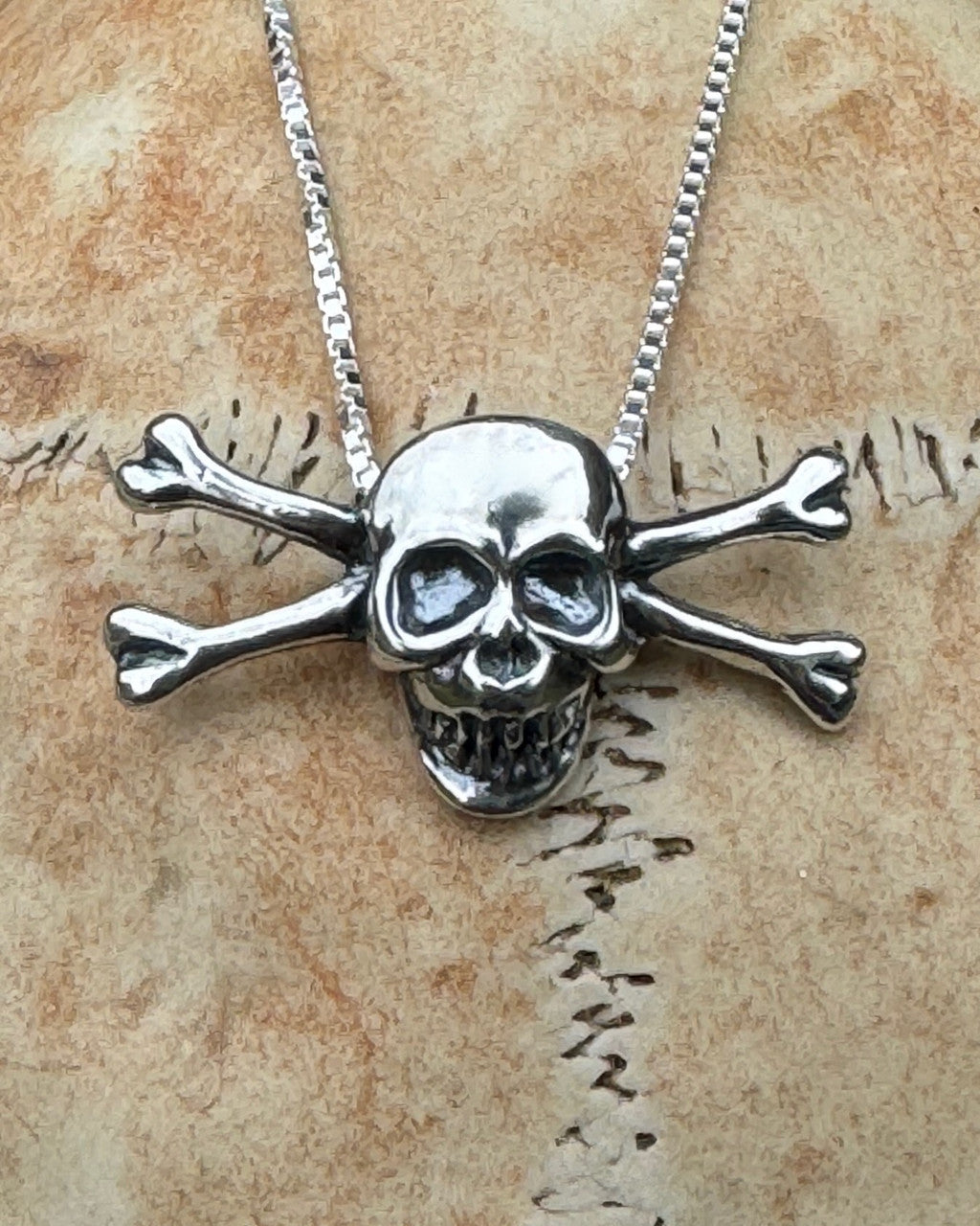 Skull and Crossbones Pendant - Silver