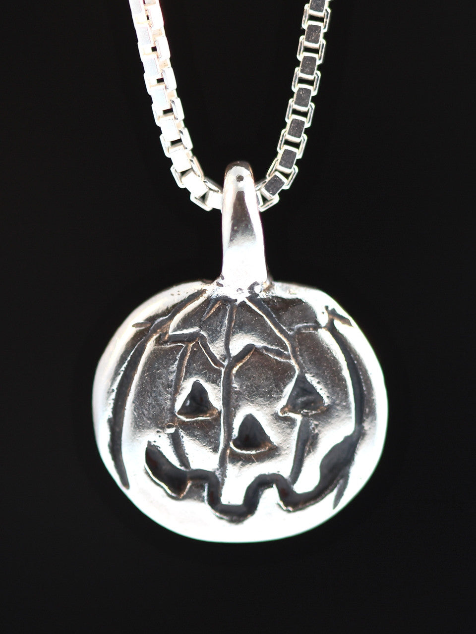 Flat Jack O'Lantern Pumpkin Charm - Silver