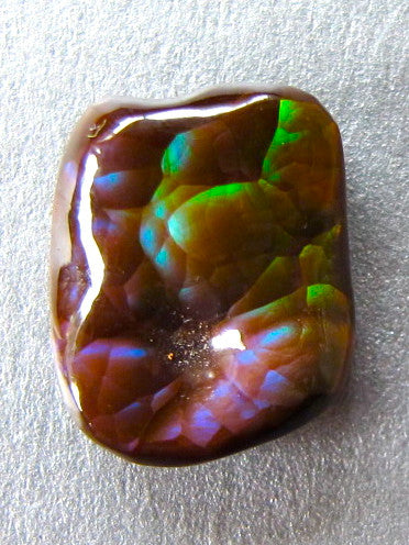 Violaceous - Fire Agate - 7.5 ct