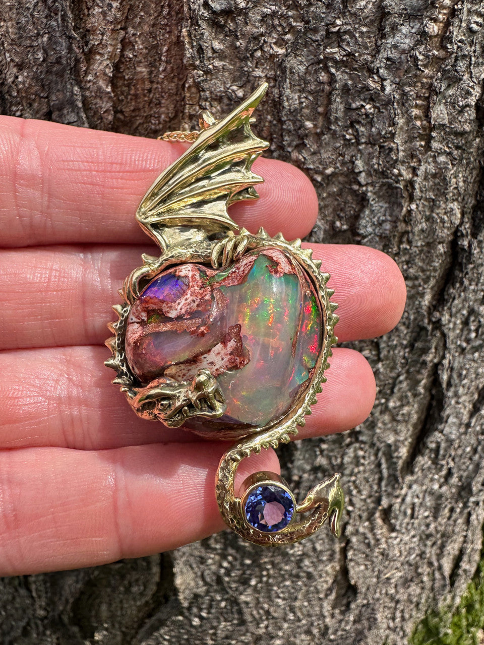 18K gold 'Pura Vida' Dragon Pendant - Mexican Matrix Opal