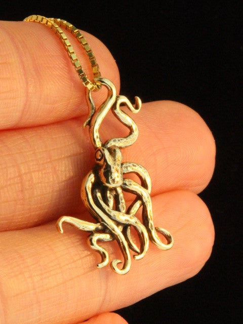 Octopus Charm Pendant - Solid 14k Gold