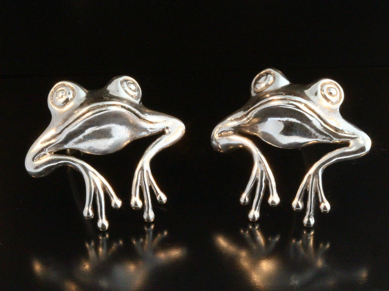 Good Luck Frog Cufflinks - Silver