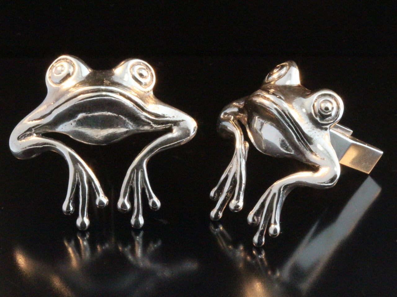 Good Luck Frog Cufflinks - Silver