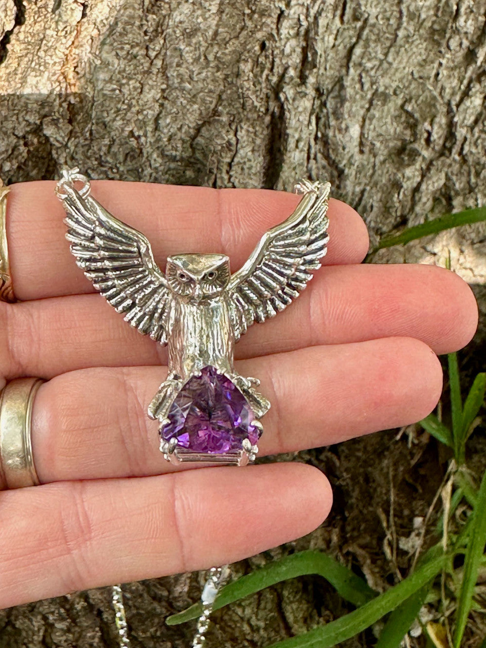 Owl Neckpiece with 13 MM Amethyst - Silver
