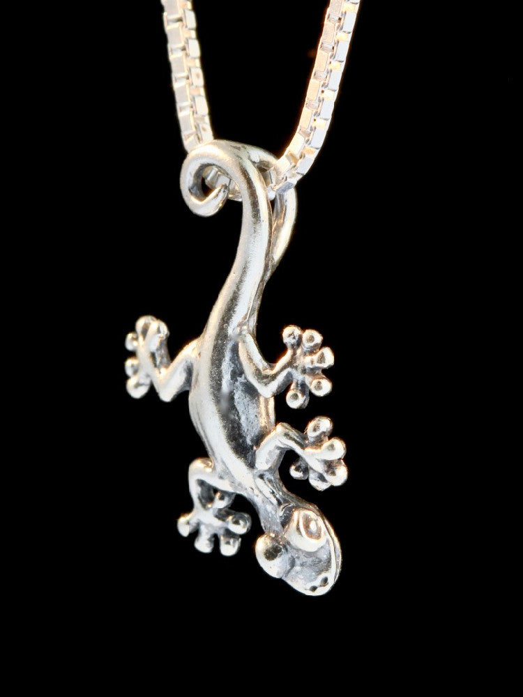 Jungle Jewel Gecko Charm in Silver