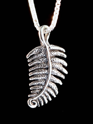 Jungle Jewel Fern Charm - Silver