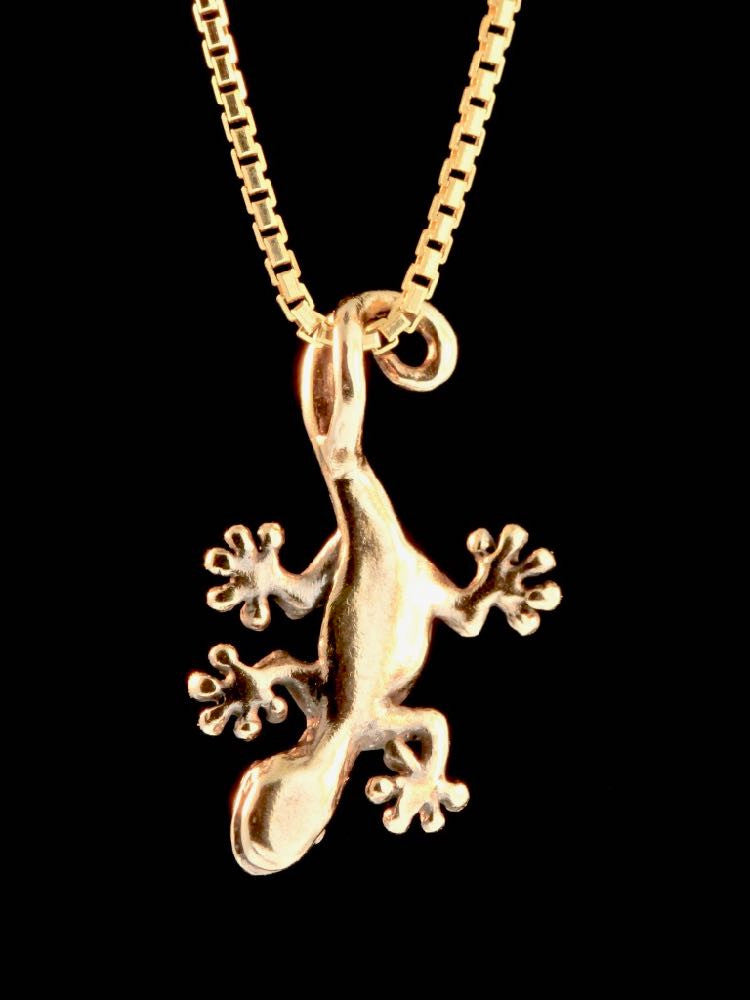 Jungle Jewel Gecko Charm in 14K Gold