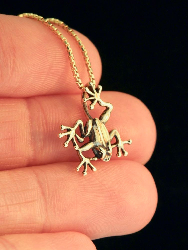 Jungle Jewel Tree Frog Charm in 14K Gold