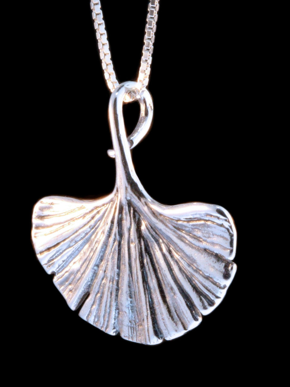 Large Ginkgo Leaf Pendant - Silver
