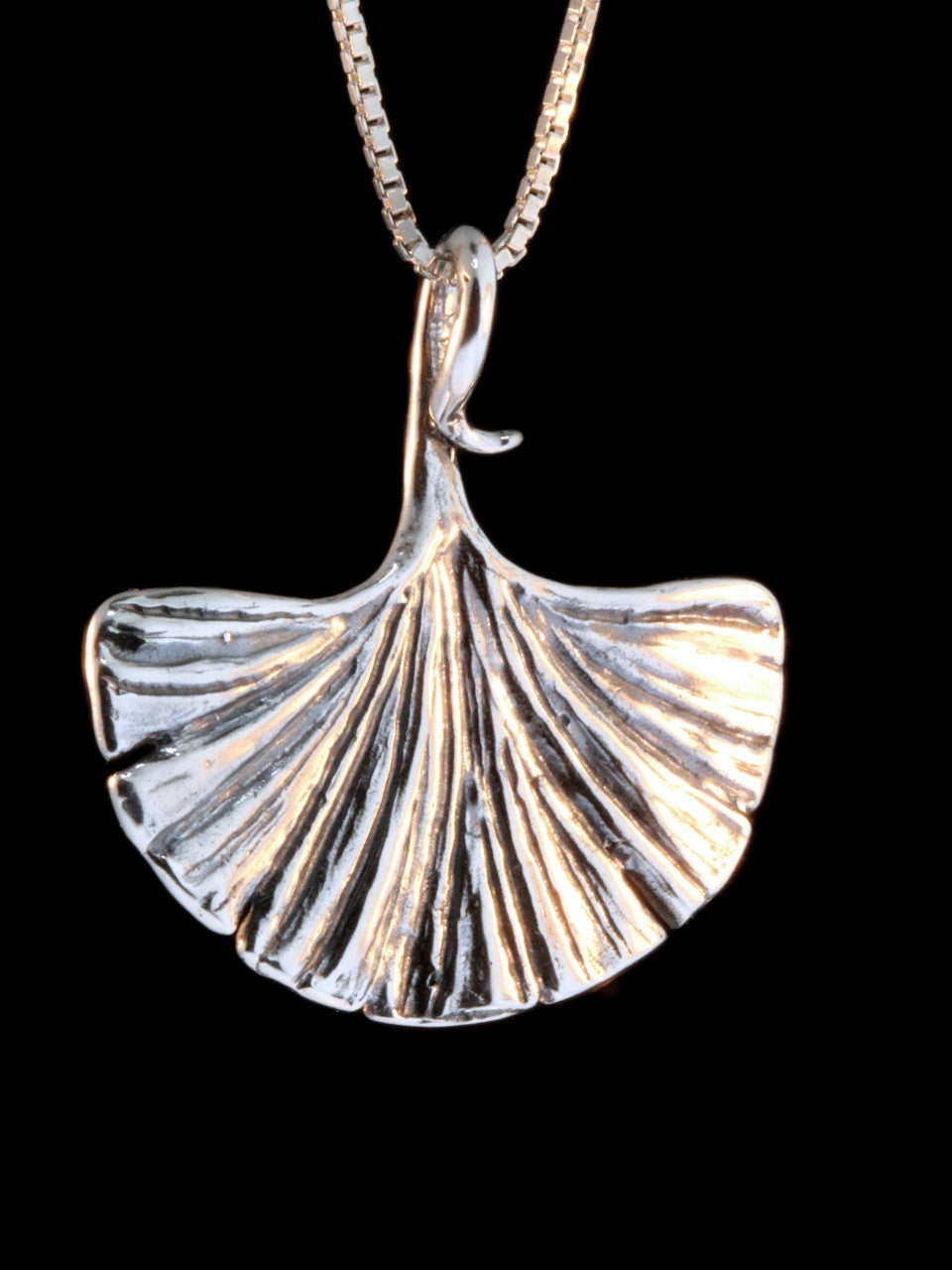 Large Ginkgo Leaf Pendant - Silver