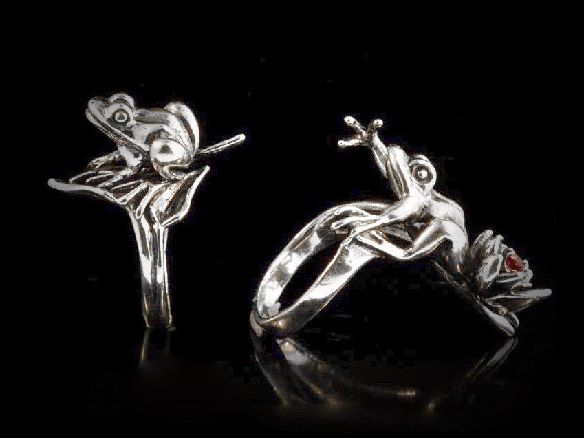 Leap Frog Ring in Silver