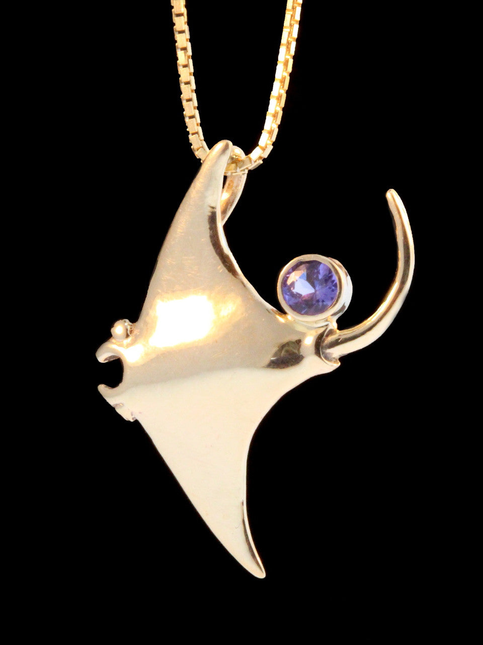 Manta Ray w/ Tanzanite