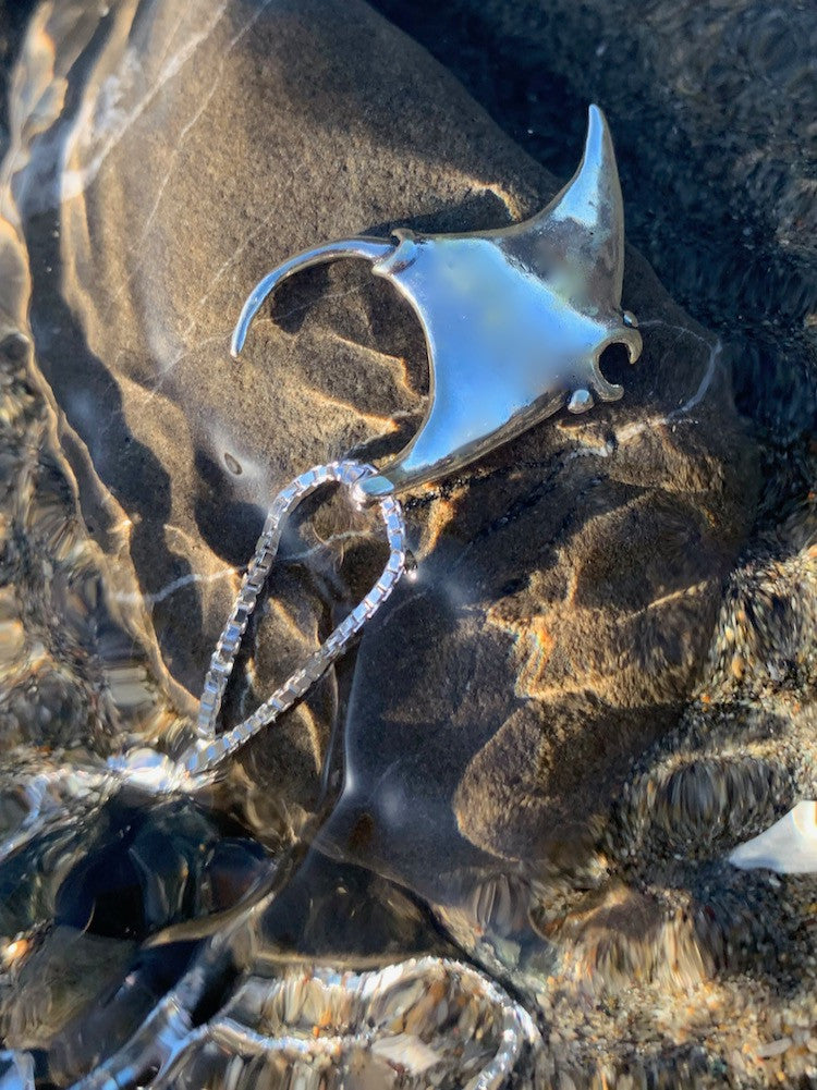 Manta Ray Charm Pendant in Tide Pool