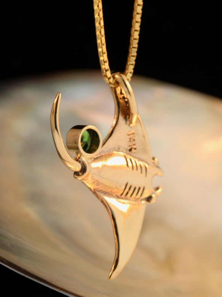 Manta Ray Charm with Tsavorite - 14K Gold