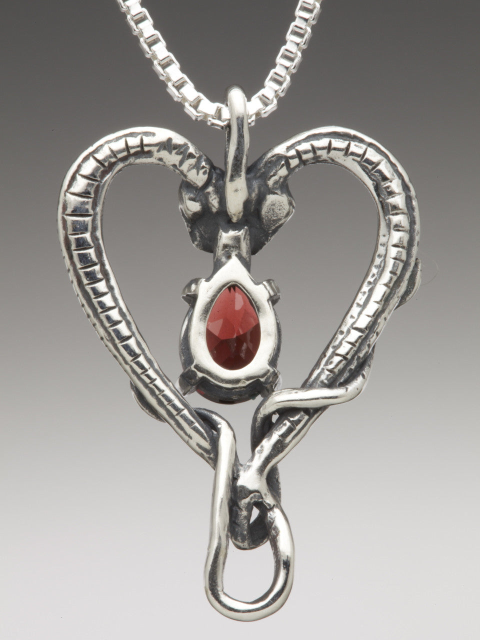 Viper Valentine w/Mozambique Garnet