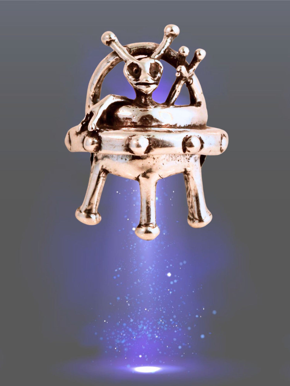 Peace Alien Flying Saucer Ear Cuff - Silver