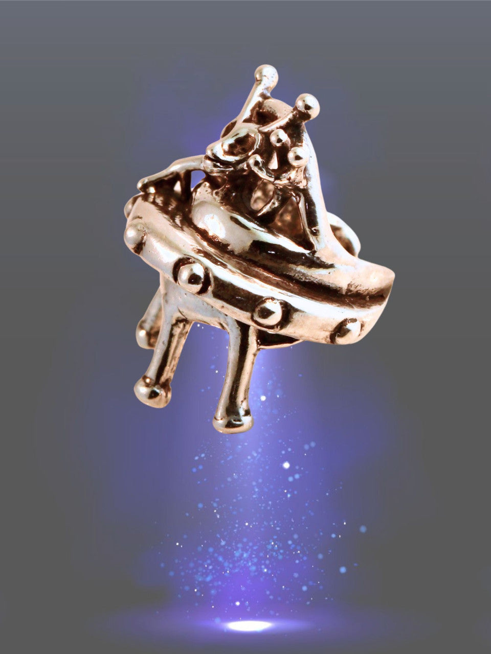 Peace Alien Flying Saucer Ear Cuff