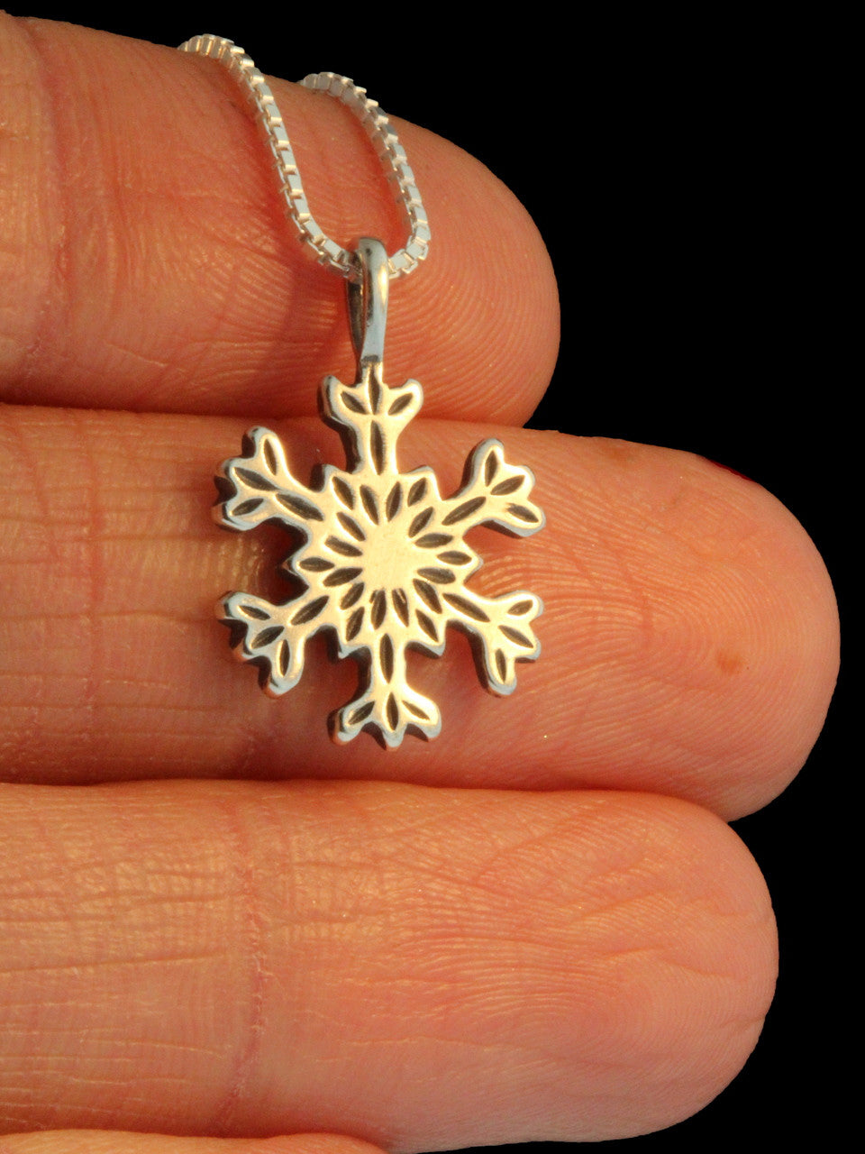 Christmas Pointed Snowflake Charm in Silver