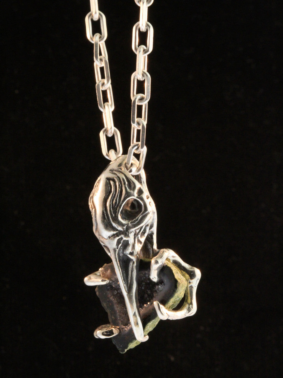 Raven Skull with Geode Treasure - Silver