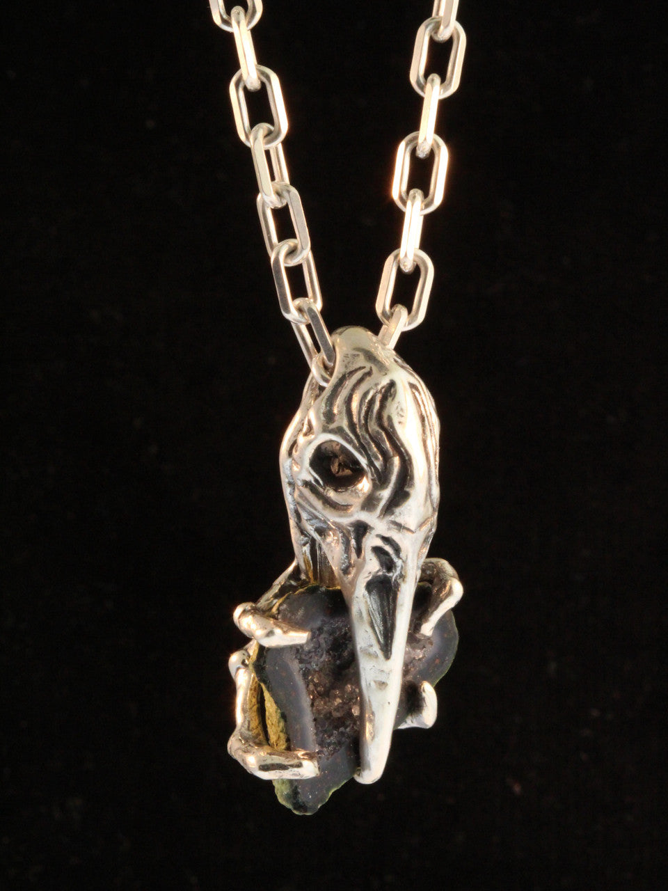 Raven Skull with Geode Treasure - Silver
