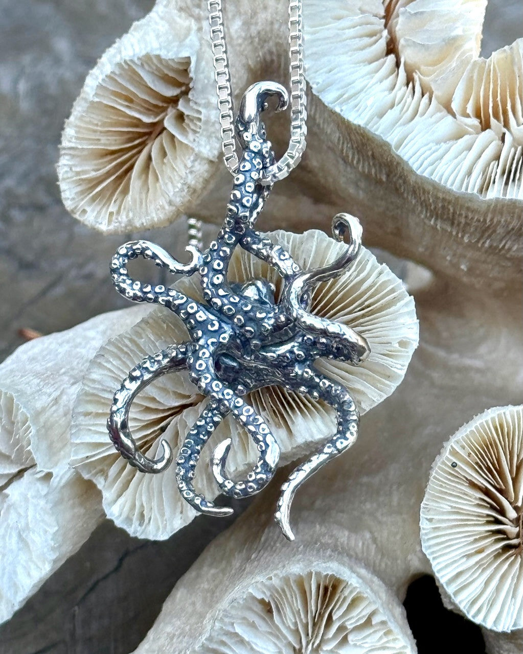 Riptide Octopus Pendant with heavy box chain - Silver