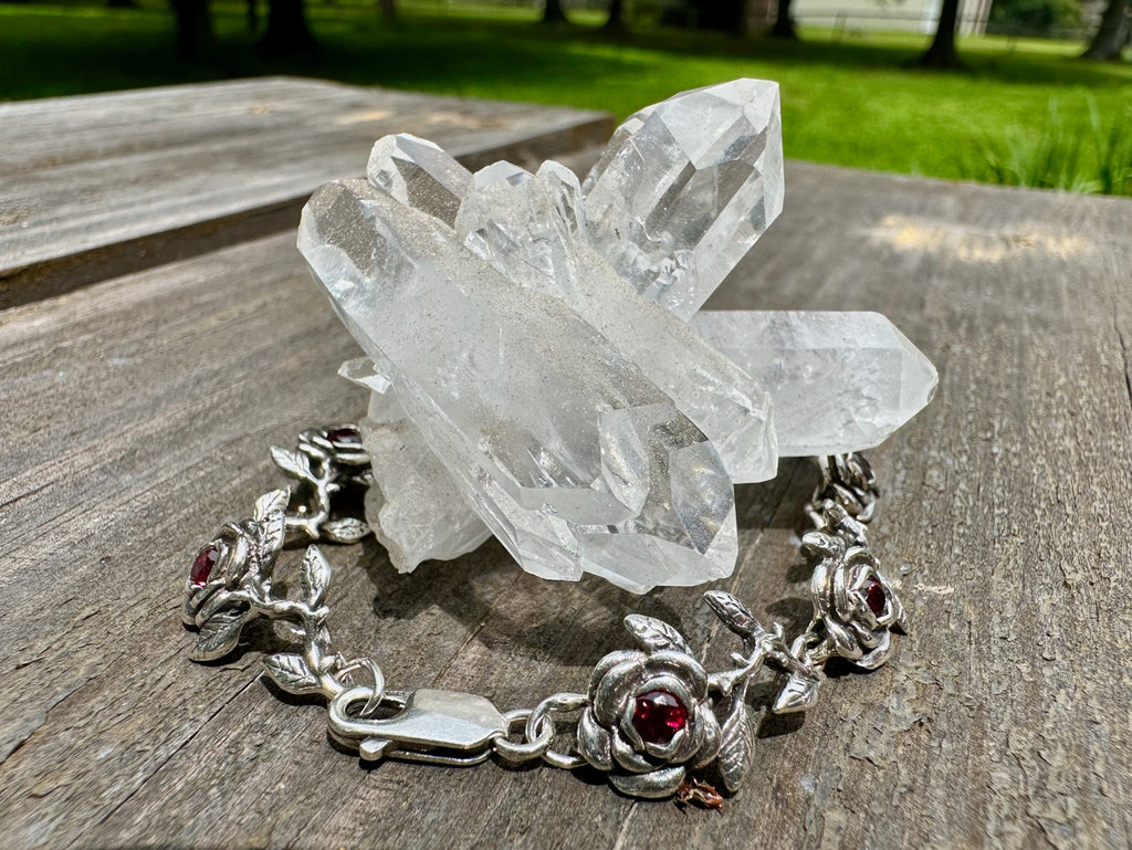 Rose Link Bracelet with Garnets - Silver