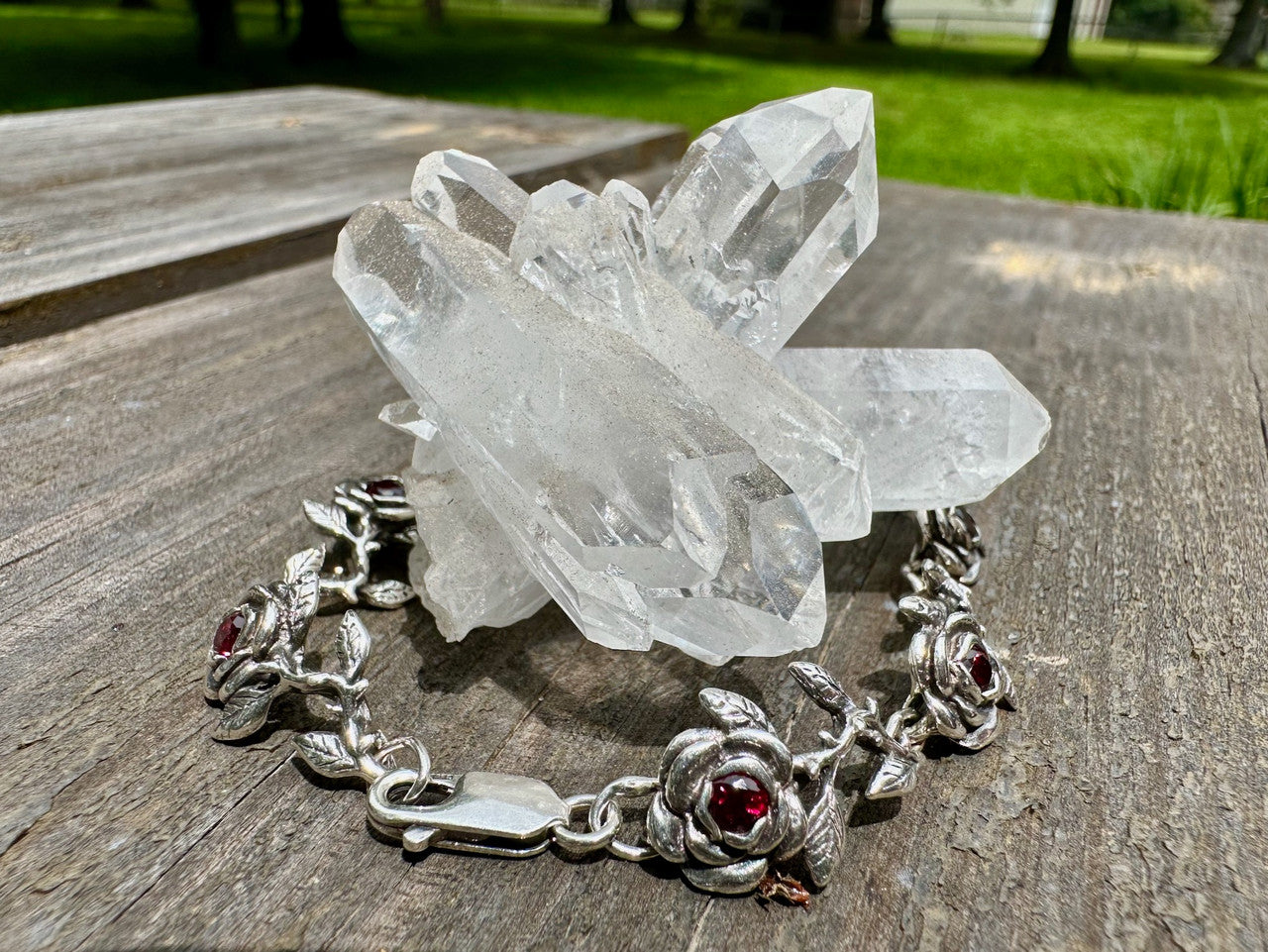 Rose Link Bracelet with Garnets - Silver