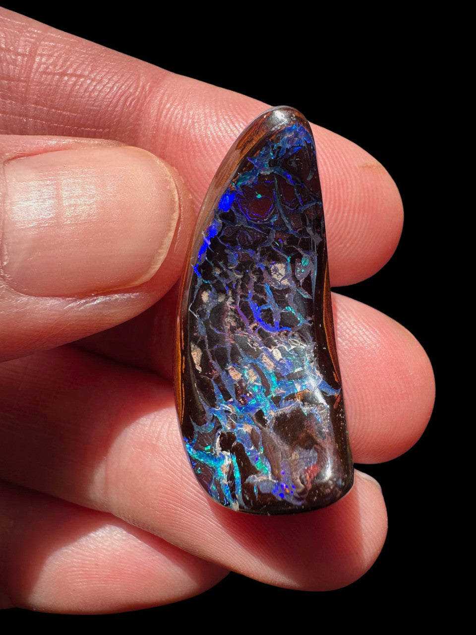 Shark's Fin - Australian Boulder Opal - 30.3 Cts