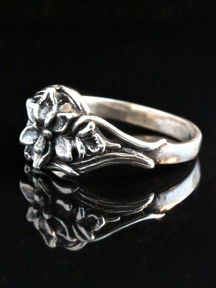 Orchid Ring - Silver