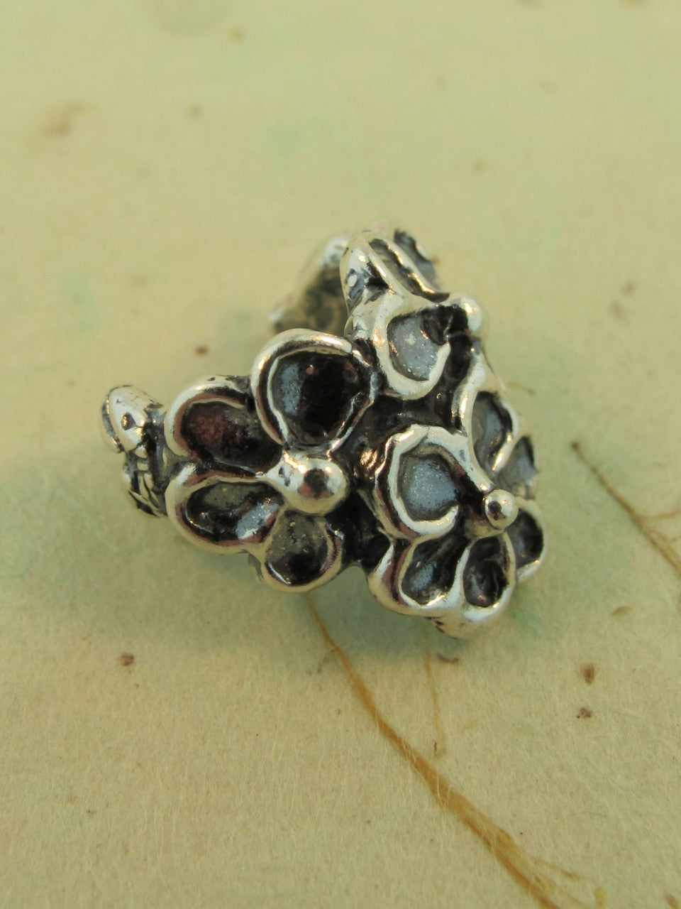 Daisy Love Ear Cuff - Sterling Silver