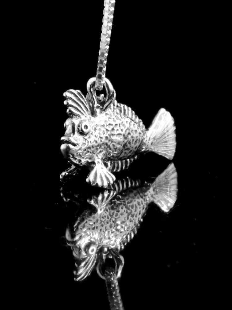 Hand Fish Charm - Silver