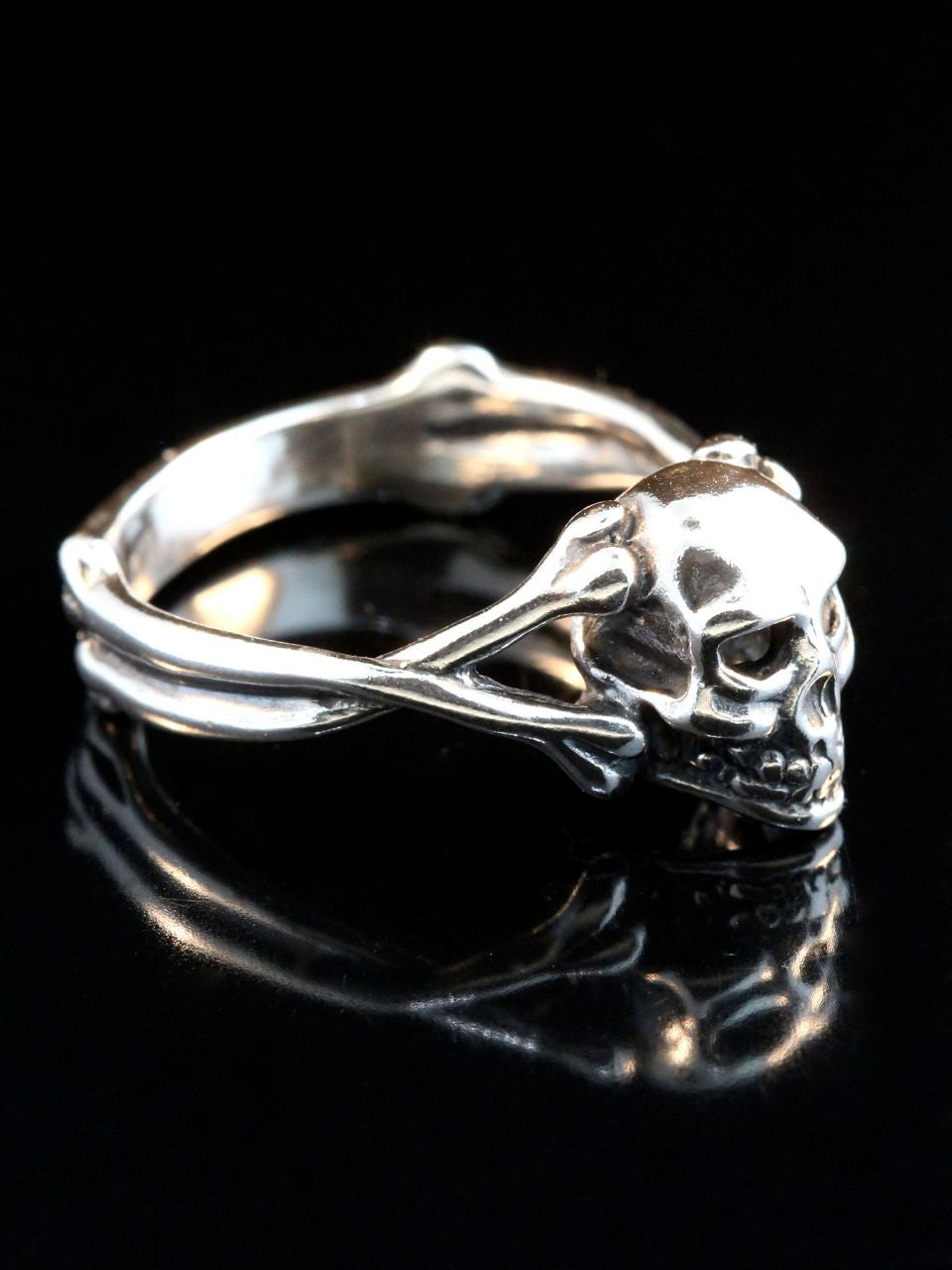 Skull and Crossbones Ring - Silver