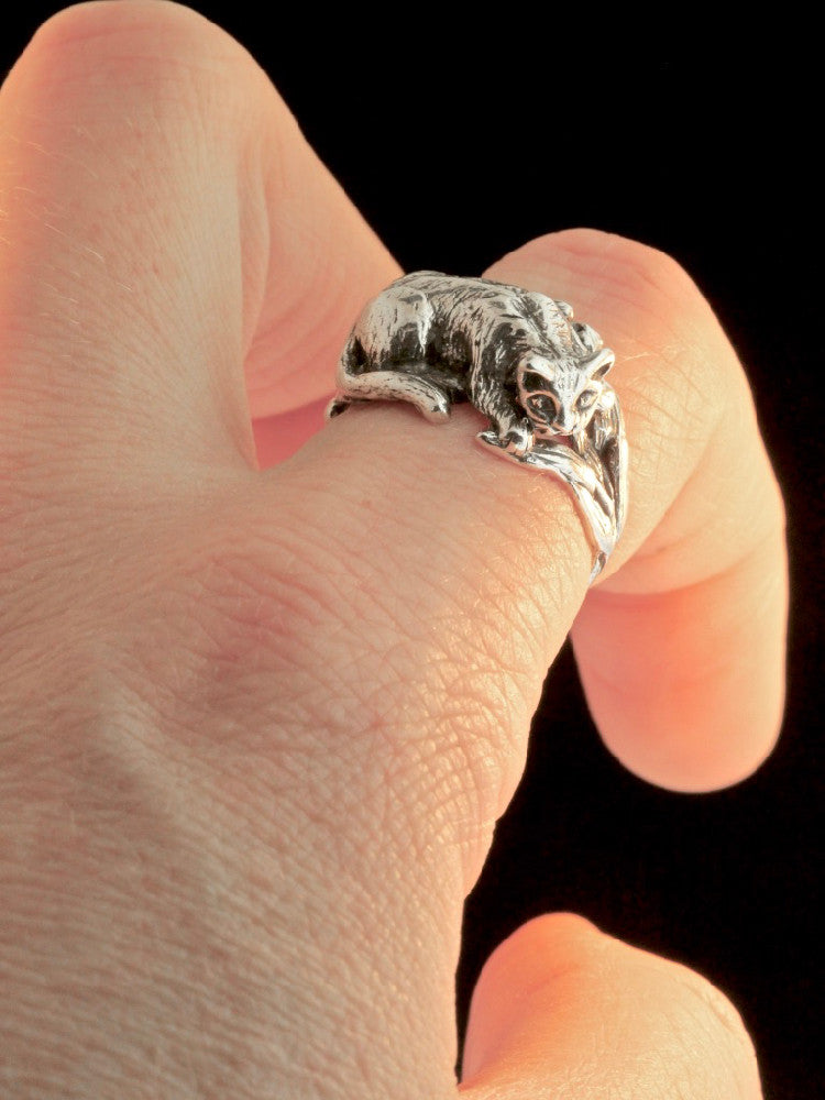 Sleeping Cat Ring in Silver