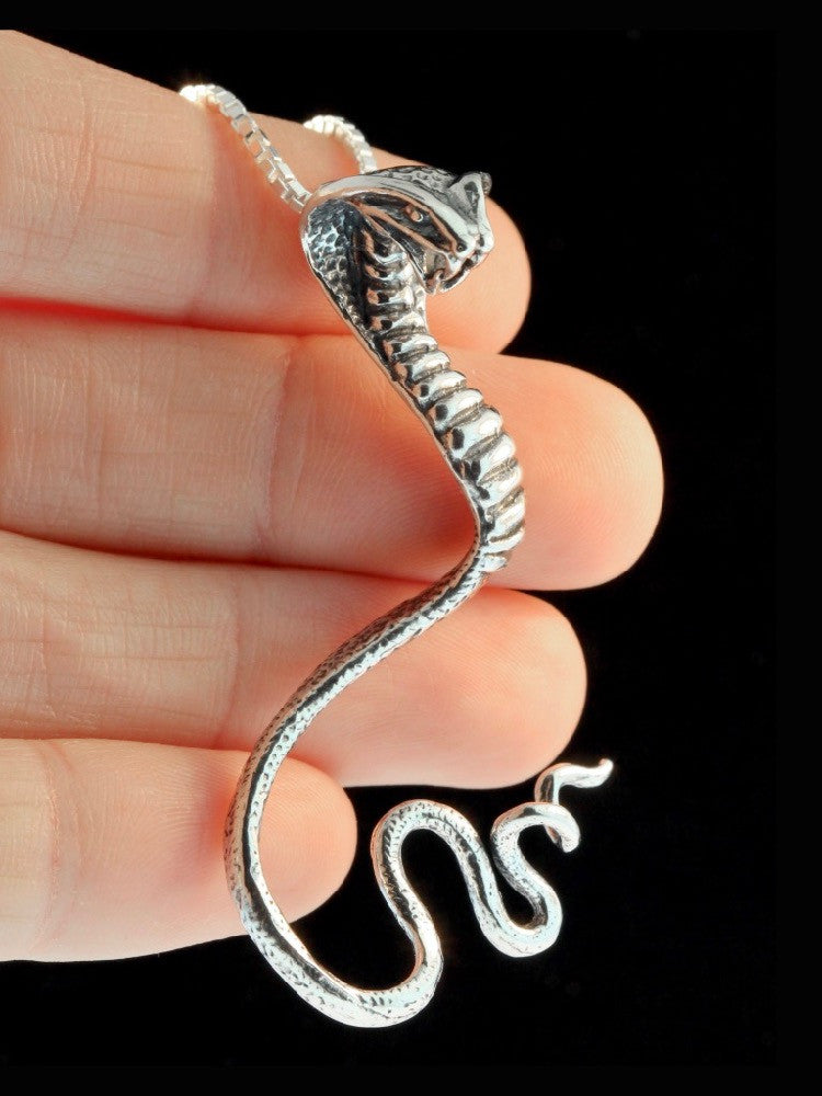 Snake Cobra Pendant in Silver