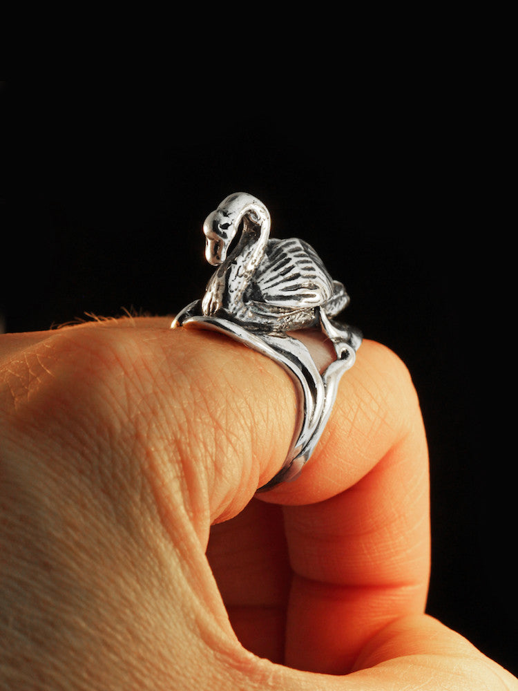 Swan Ring in Silver