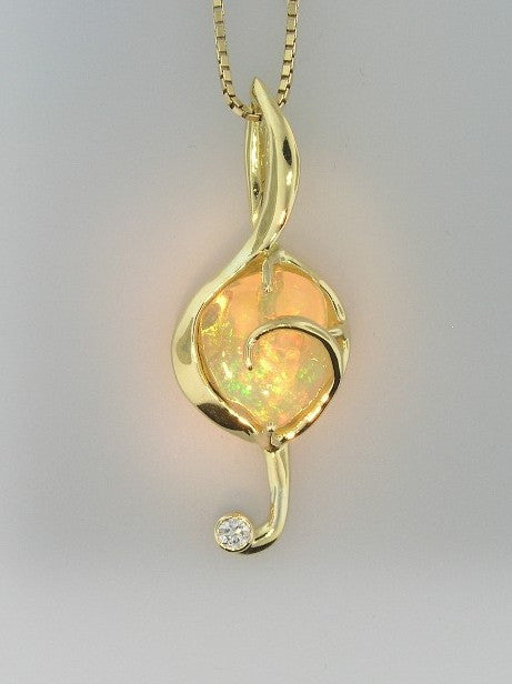 Treble Clef Pendant with Mexican Fire Opal - 18K Gold - SOLD