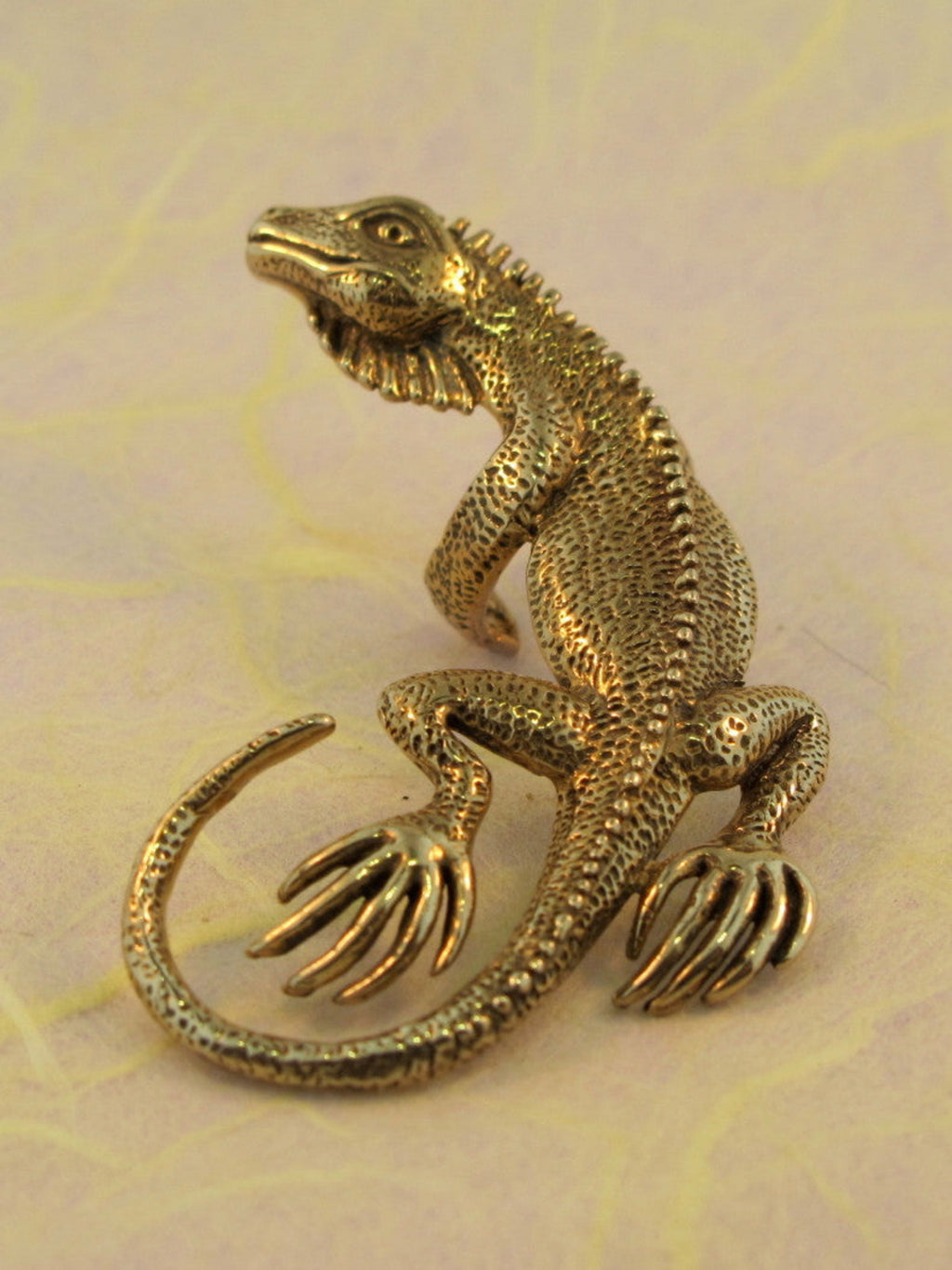 Iguana Ear Cuff - Bronze