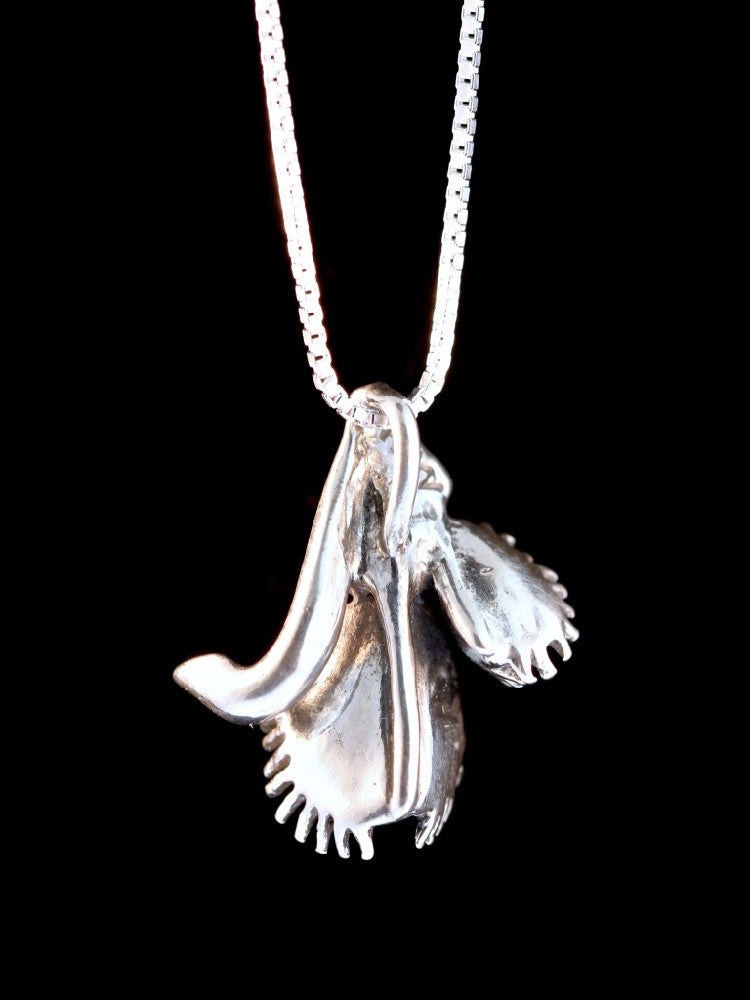 Flytrap Pendant with Moonstone