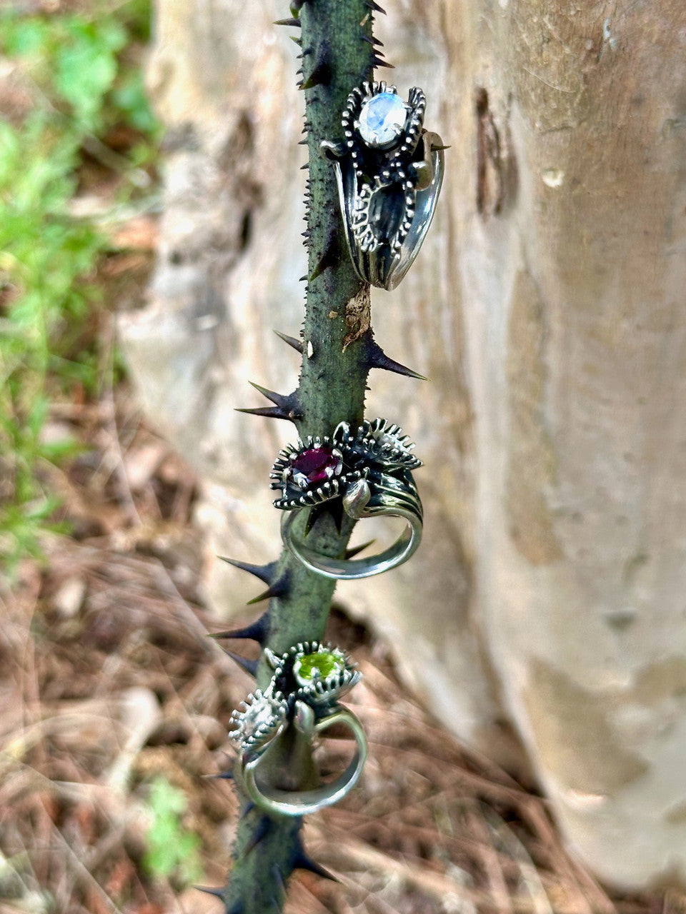 Venus Flytrap Ring with Gemstones - Silver