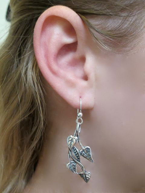 Jack and the Beanstalk vine accent earring - Sterling Silver