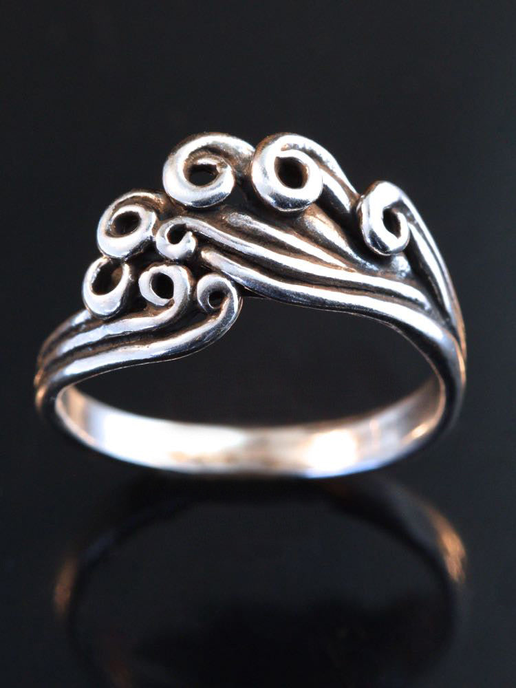 Wave Crest RIng