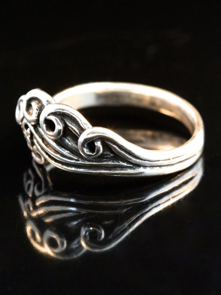 Wave Crest RIng