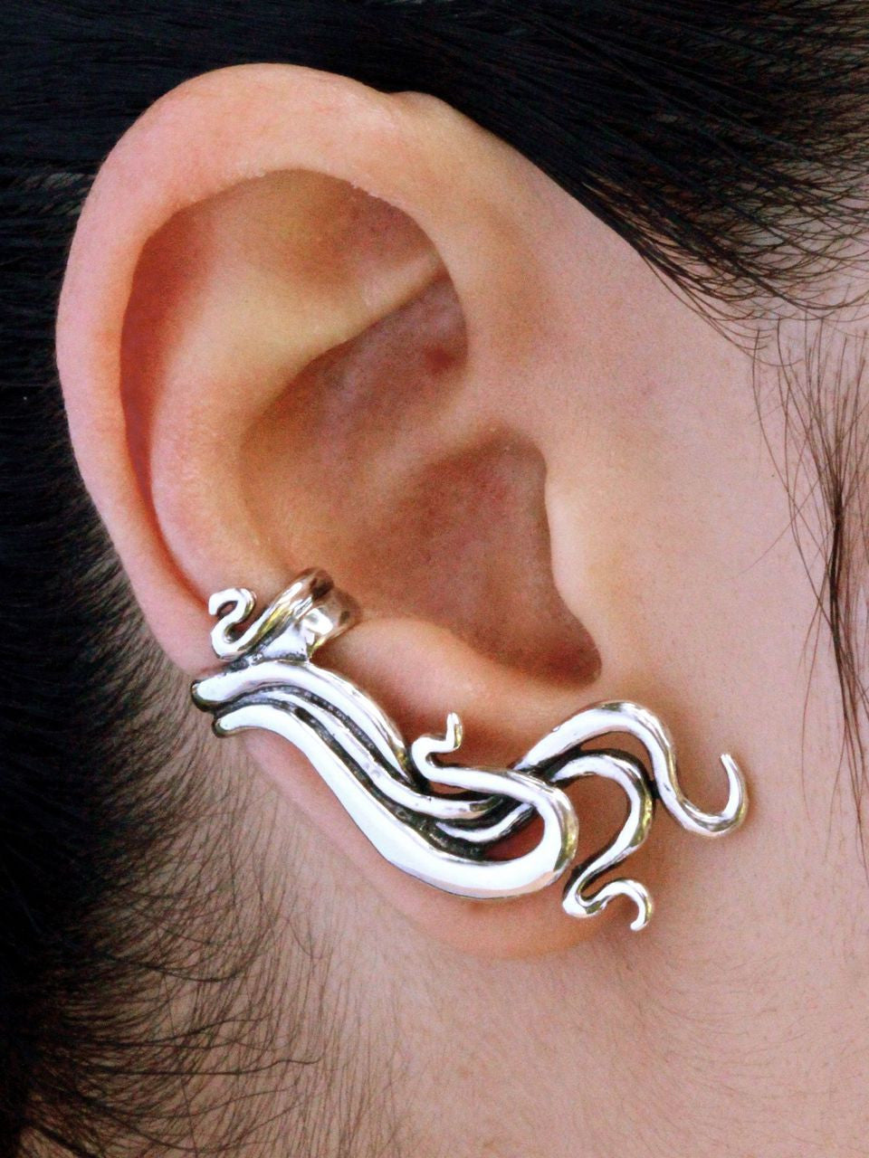 アクセサリー here's EAR CUFF Silver X HELIX EAR CUFF CLIP-ON EARRINGS IN SILVER – atrenda