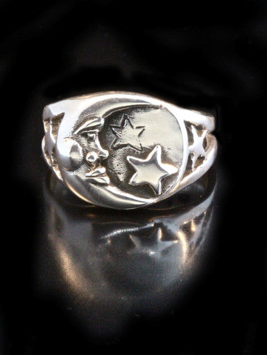 Moon and Star Ring - Silver