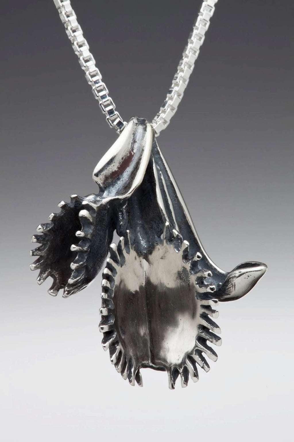 Double Venus Flytrap Pendant - Sterling Silver